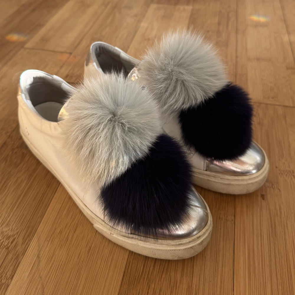Here/Now slip-on sneakers with fox fur Pom-poms, size 8